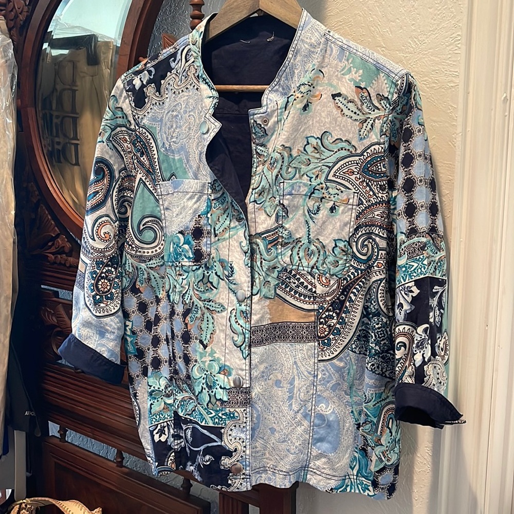 Chicos Size 3 (16) light summer reversible jacket